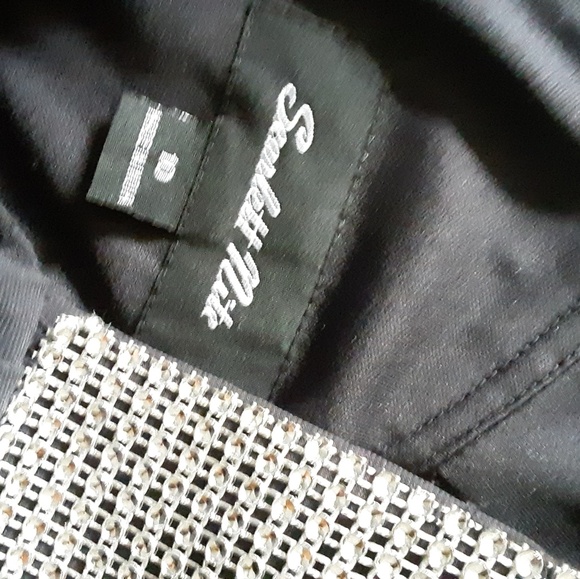 Beautiful Elegant Dress - Picture 4 of 8